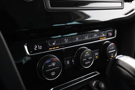 Volkswagen Passat Alltrack 26 of 30