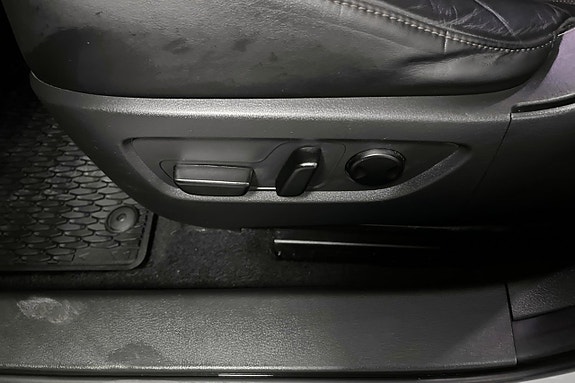 Mazda CX-30 19 of 30