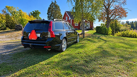Volvo V50 3 of 14