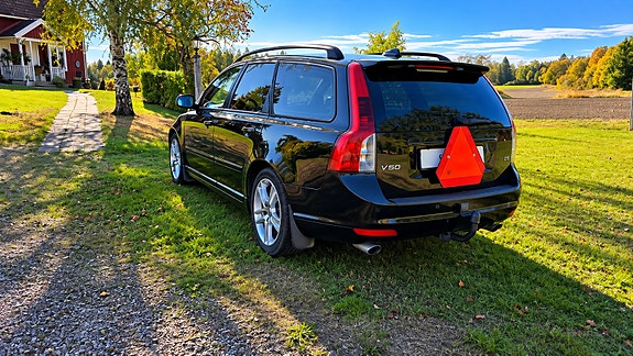 Volvo V50 7 of 14