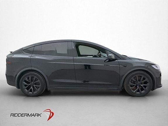 Tesla Model X 10 of 30
