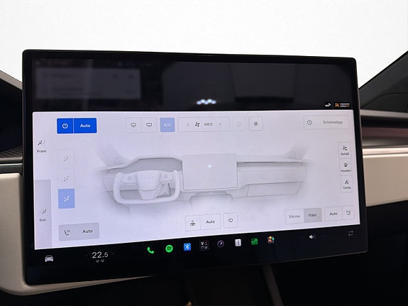 Tesla Model X 28 of 30