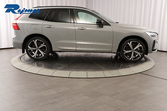 Volvo XC60 25 of 30