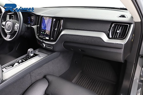 Volvo XC60 23 of 30