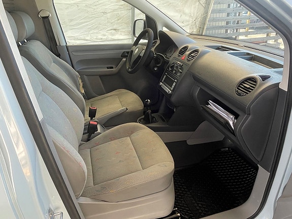 Volkswagen Caddy 10 of 15