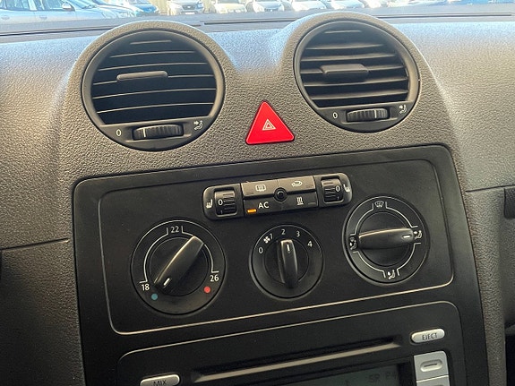 Volkswagen Caddy 12 of 15