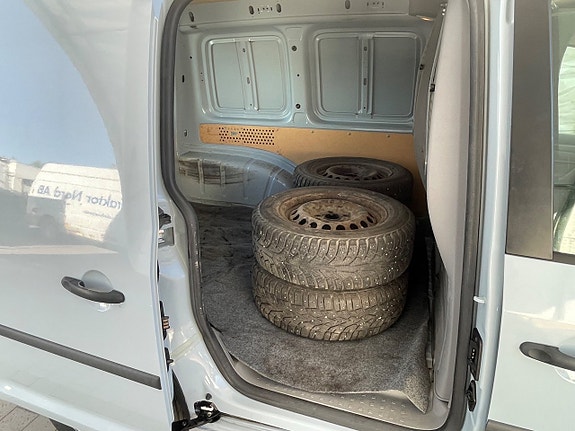 Volkswagen Caddy 7 of 15