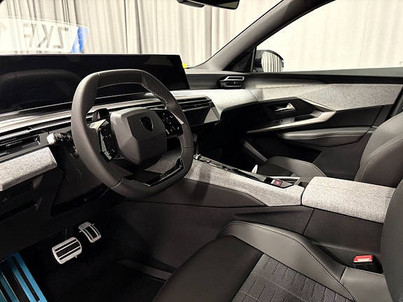 Peugeot 5008 8 of 9