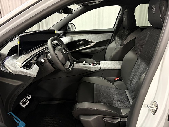 Peugeot 5008 7 of 9
