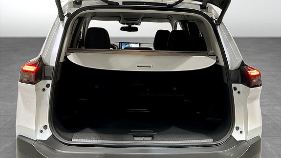 Nissan X-Trail 10 of 14