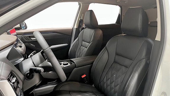 Nissan X-Trail 14 of 14