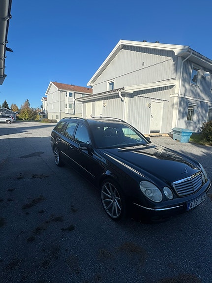 Mercedes-Benz E280 9 of 9