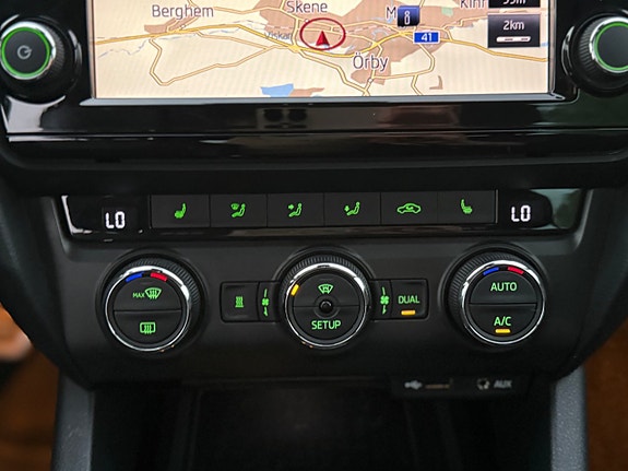 Skoda Octavia Scout 19 of 22