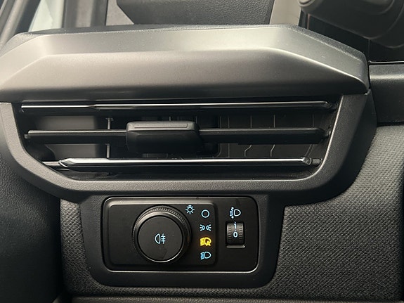 Ford Custom Tourneo 28 of 29