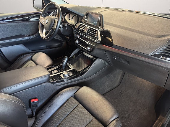 BMW X4 13 of 28