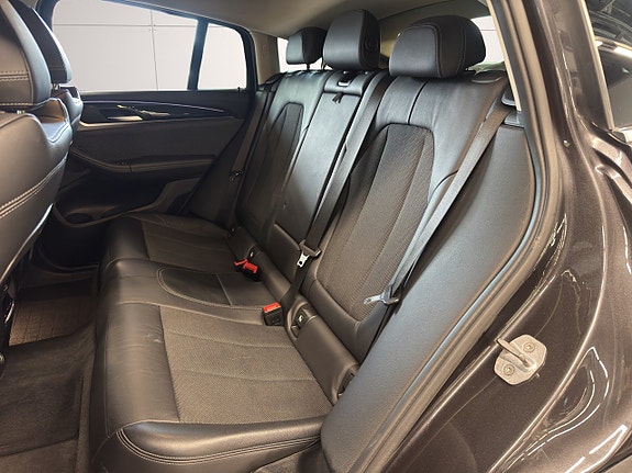 BMW X4 14 of 28