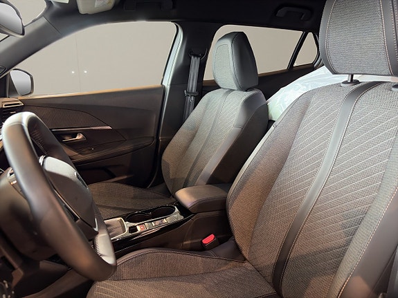 Peugeot 2008 9 of 13