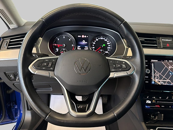 Volkswagen Passat 11 of 27