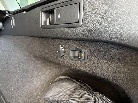 Volkswagen Passat 18 of 27