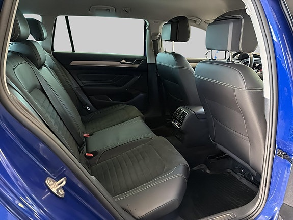 Volkswagen Passat 19 of 27