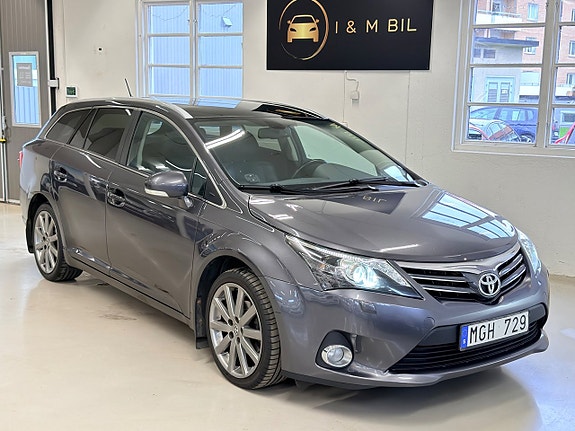 Toyota Avensis 4 of 19