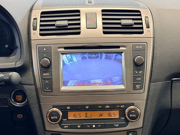 Toyota Avensis 16 of 19