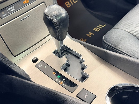 Toyota Avensis 14 of 19