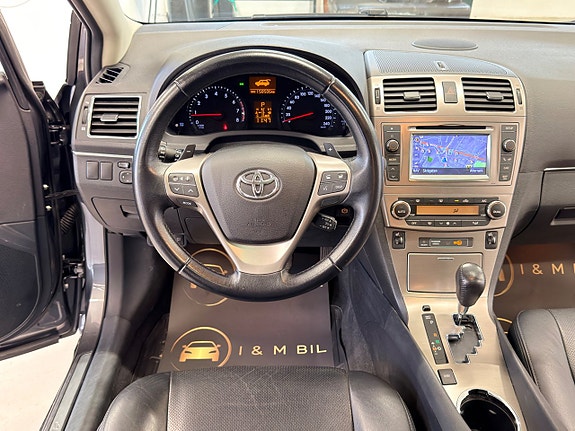 Toyota Avensis 11 of 19