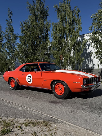 Chevrolet Camaro 8 of 11