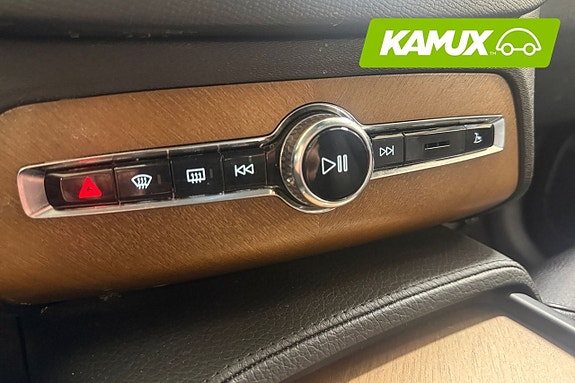 Volvo XC90 25 of 26