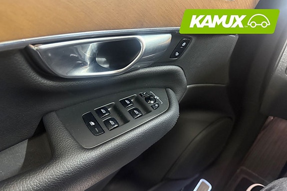 Volvo XC90 20 of 26