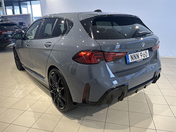 BMW 120 4 of 15