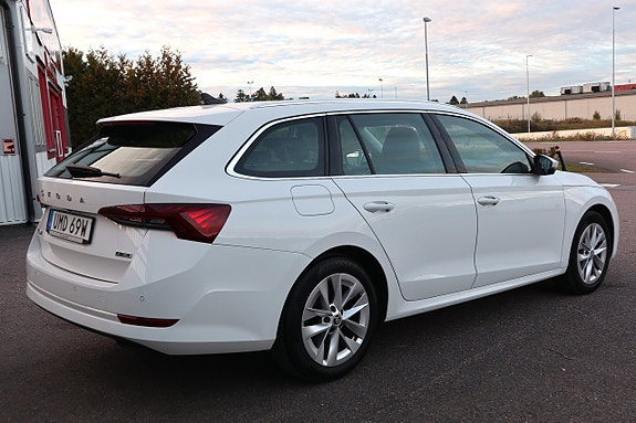 Skoda Octavia 9 of 15