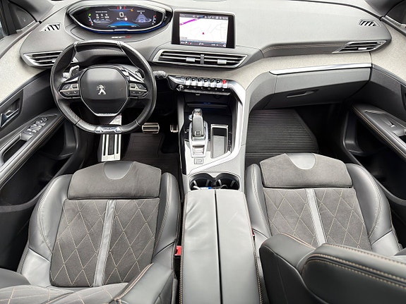 Peugeot 3008 11 of 16