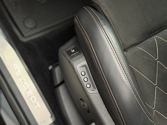 Peugeot 3008 14 of 16