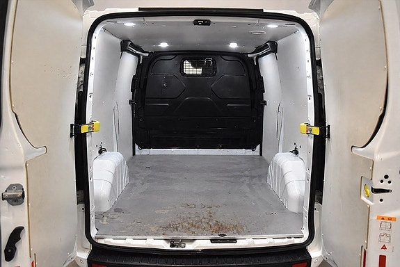 Ford Transit 17 of 17