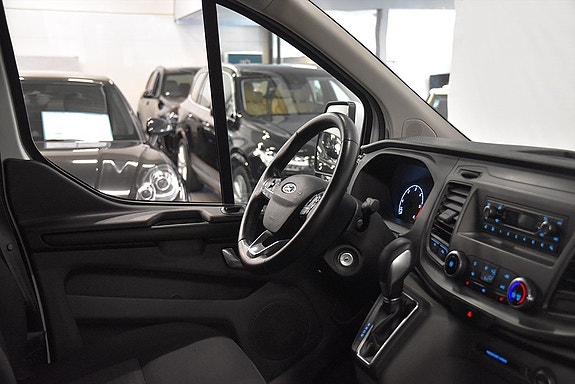 Ford Transit 8 of 17