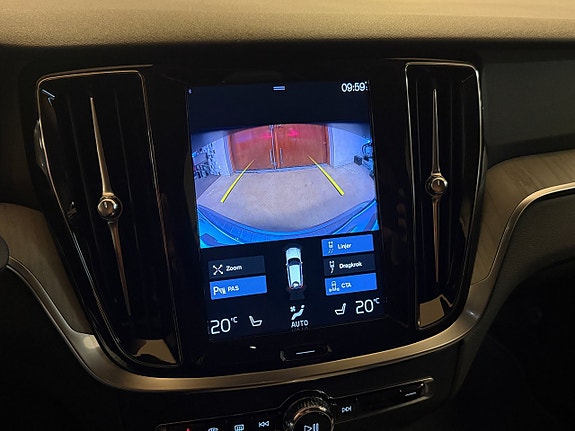 Volvo V60 Cross Country 21 of 27