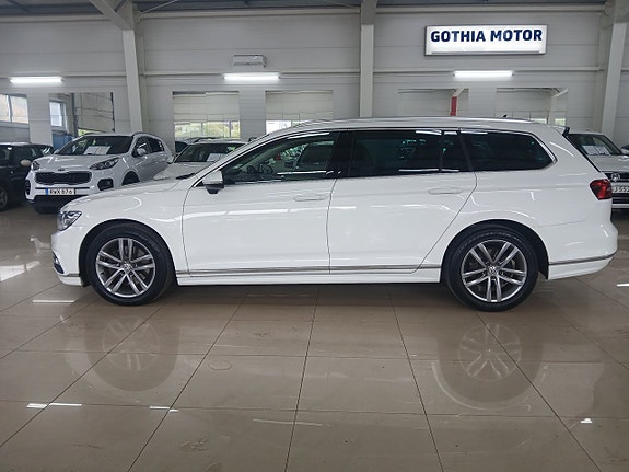Volkswagen Passat 8 of 21