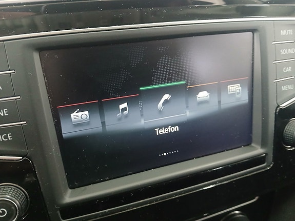 Volkswagen Passat 19 of 21