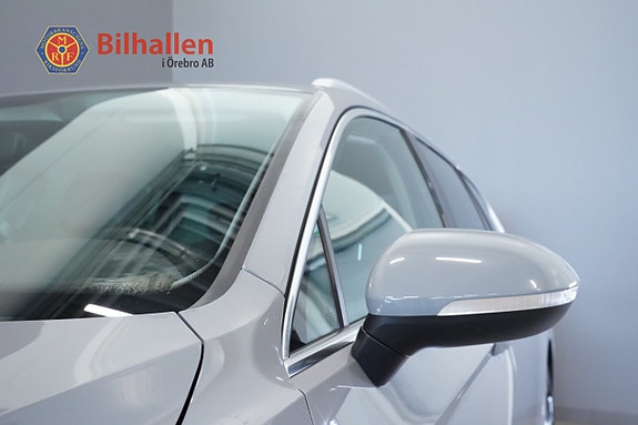 Volkswagen Passat 11 of 26