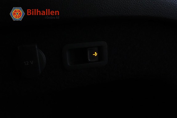 Volkswagen Passat 18 of 26
