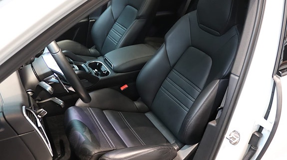 Porsche Cayenne Coupe 10 of 11