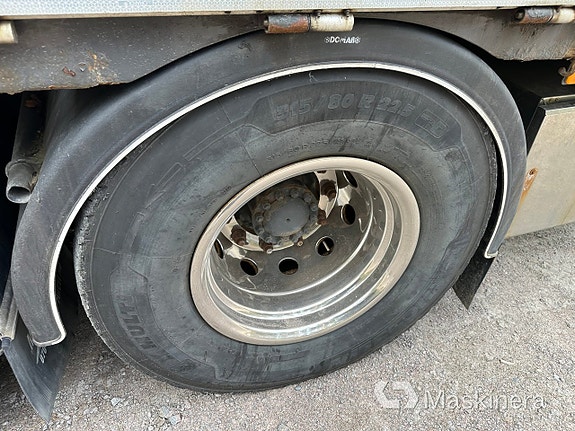 Kranbil / Brädgårdsbil Volvo FM 420 25 of 27