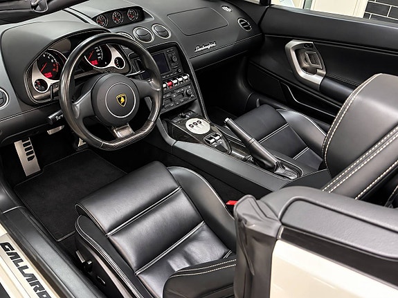 Lamborghini Gallardo 9 of 12