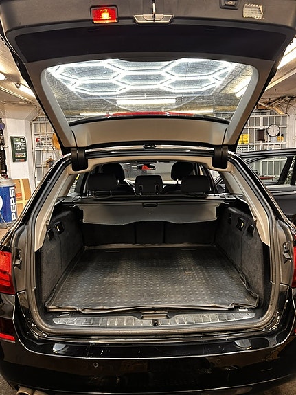 BMW 520d 5 of 6