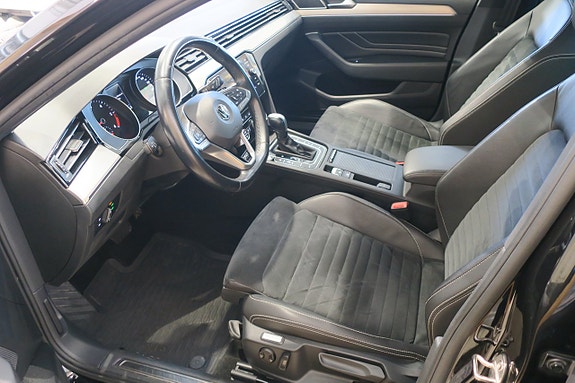 Volkswagen Passat 5 of 16