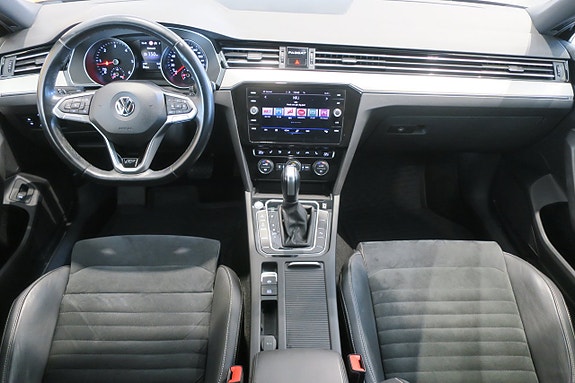 Volkswagen Passat 6 of 16