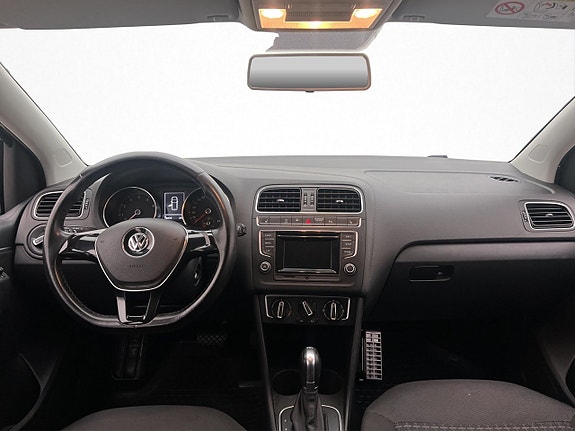 Volkswagen Polo 12 of 28