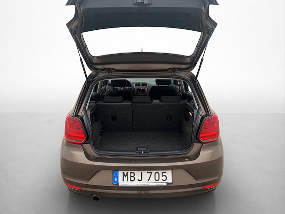 Volkswagen Polo 24 of 28